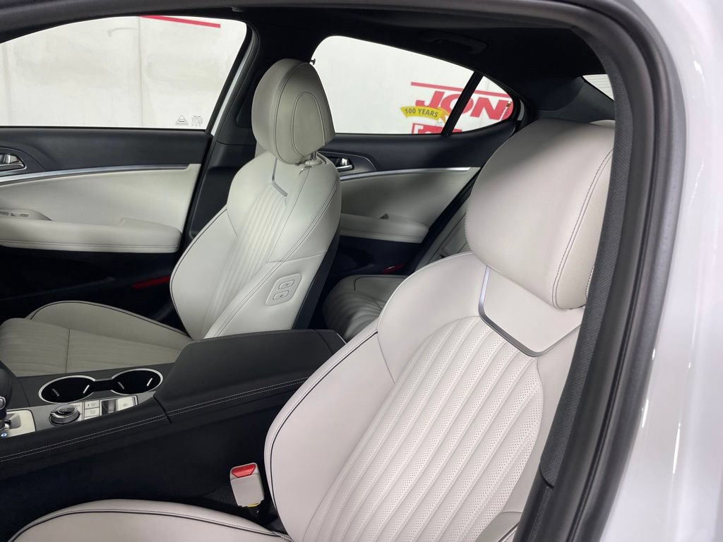 New 2026 Genesis G70 3.3T Sport Prestige RWD image 19