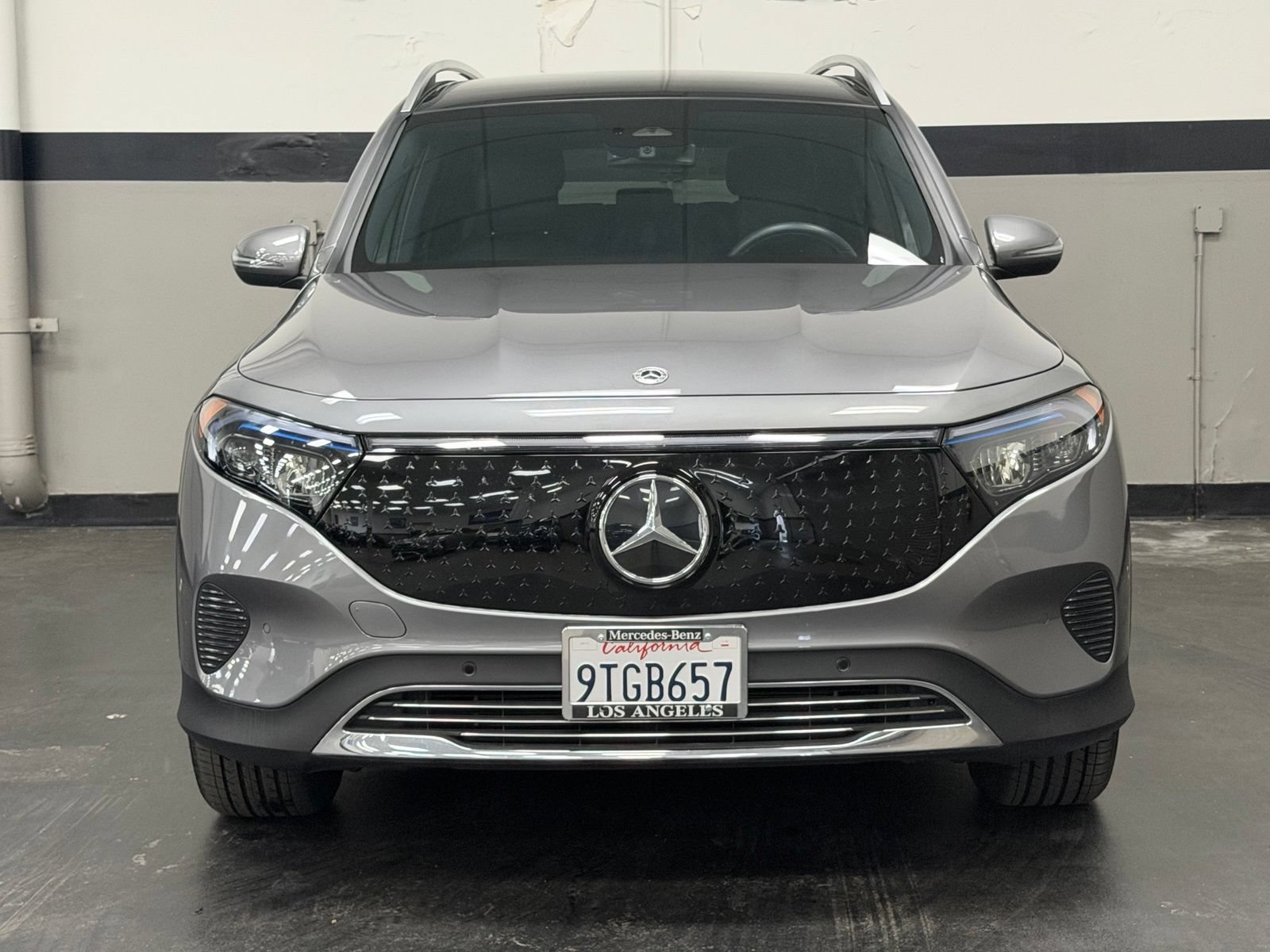 Used 2025 Mercedes-Benz EQB 300 4MATIC image 6