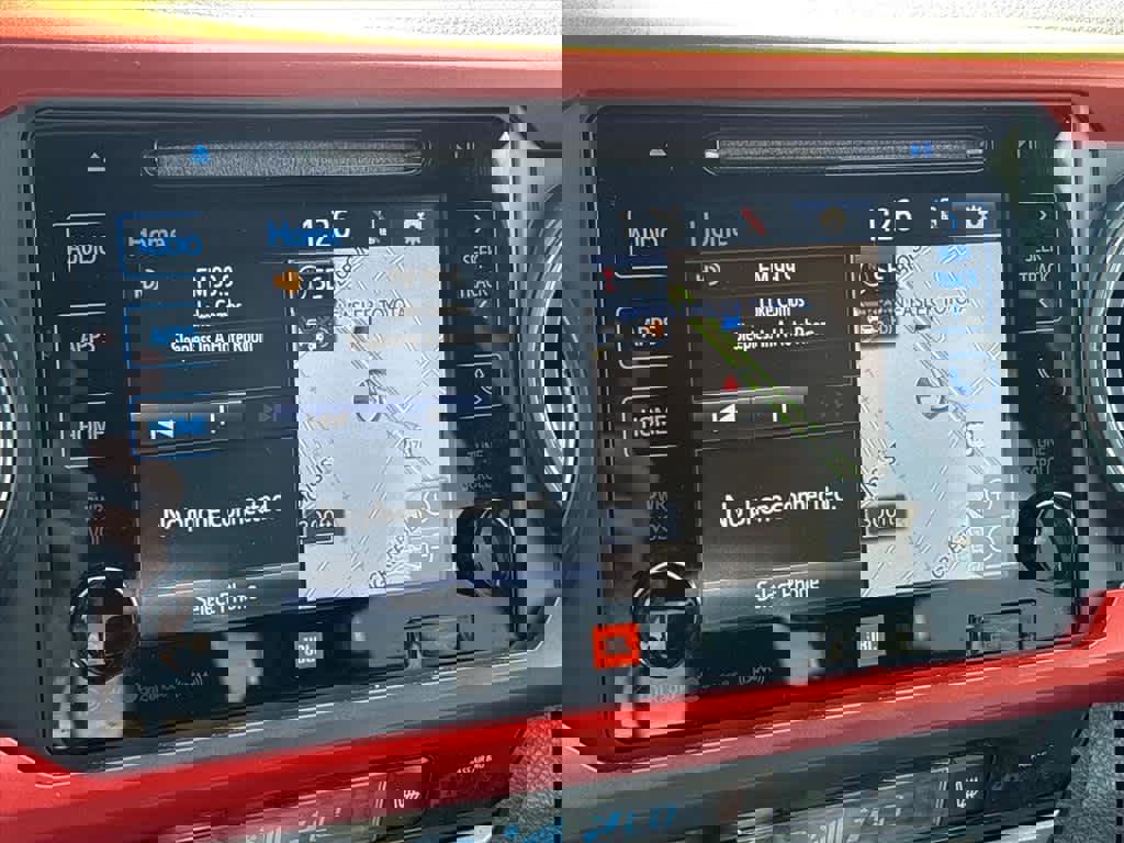 Used 2018 Toyota Tacoma TRD Off-Road image 12