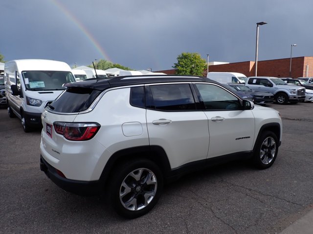 Used 2018 Jeep Compass Limited w/ Navigation Group AWD/4WD image 4