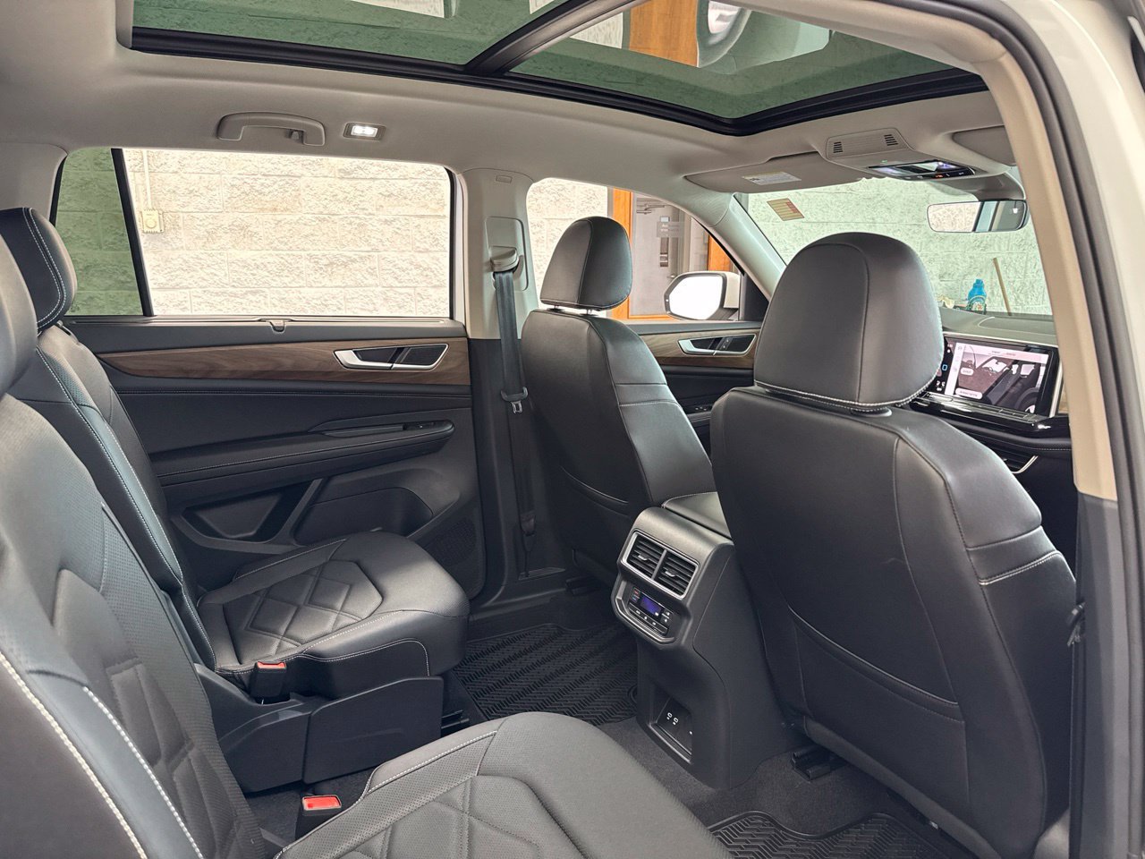 Used 2026 Volkswagen Atlas SE FWD image 51