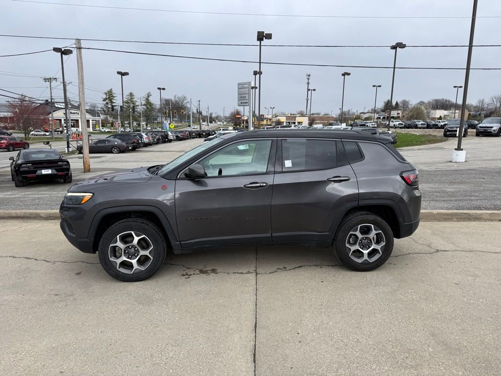 Used 2022 Jeep Compass Trailhawk w/ Trailhawk Elite Group image 9