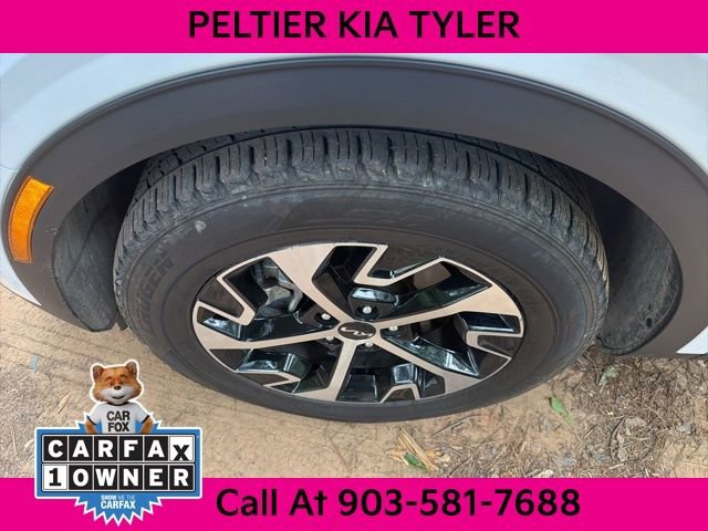 Certified 2025 Kia Sportage EX FWD image 5