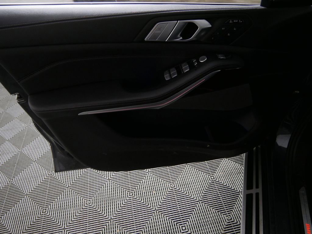 Used 2019 BMW X7 xDrive40i w/ Premium Package image 14