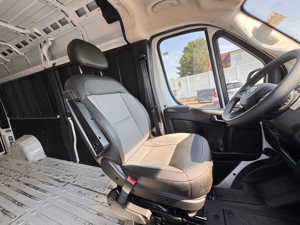 Used 2026 RAM ProMaster 2500 w/ Convenience Group FWD image 20