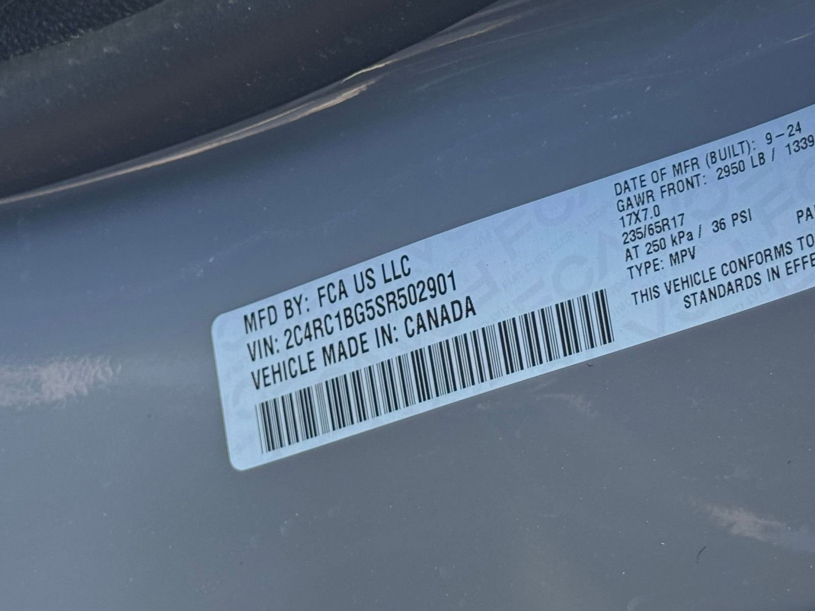 Used 2025 Chrysler Pacifica Select image 31