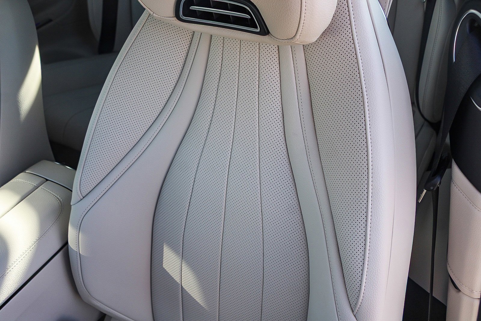 New 2026 Mercedes-Benz CLE 53 AMG 4MATIC Cabriolet image 23