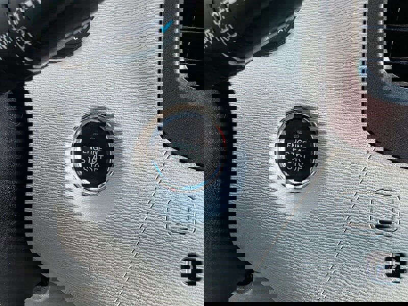 Used 2014 Toyota Sienna XLE image 47