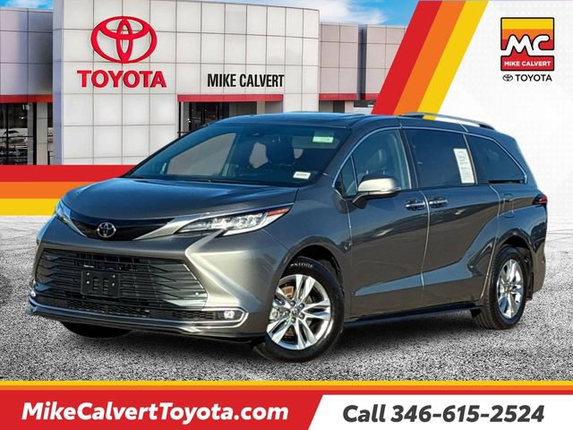 Used 2026 Toyota Sienna Limited FWD image 1
