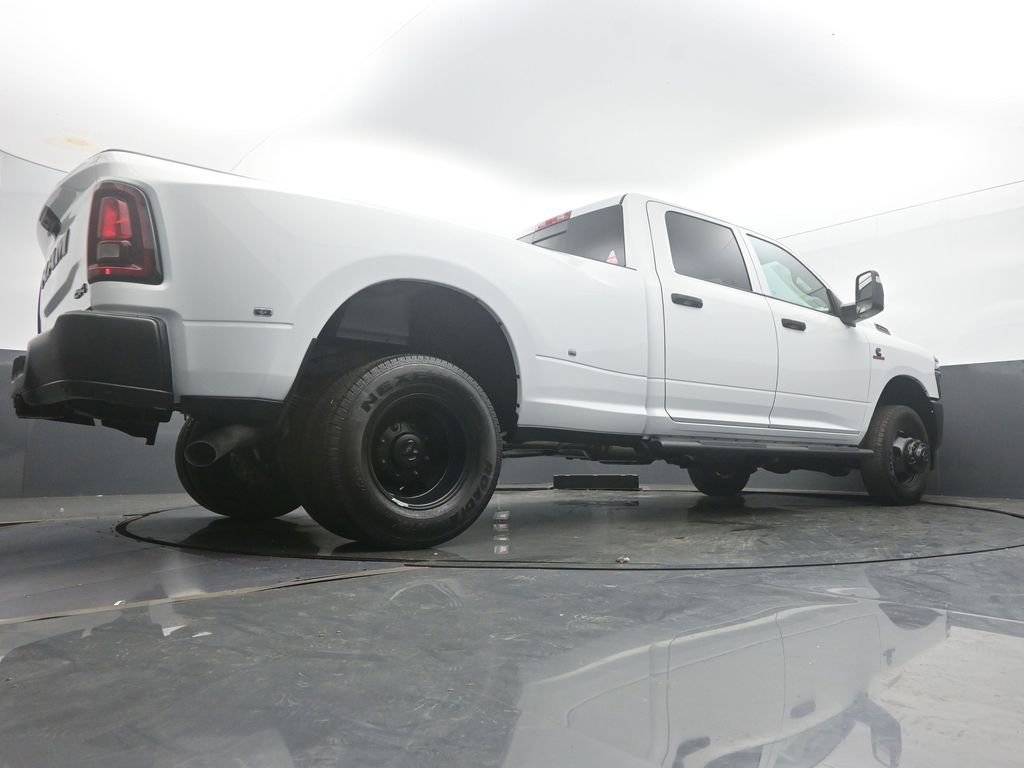New 2026 RAM 3500 Tradesman AWD/4WD image 64