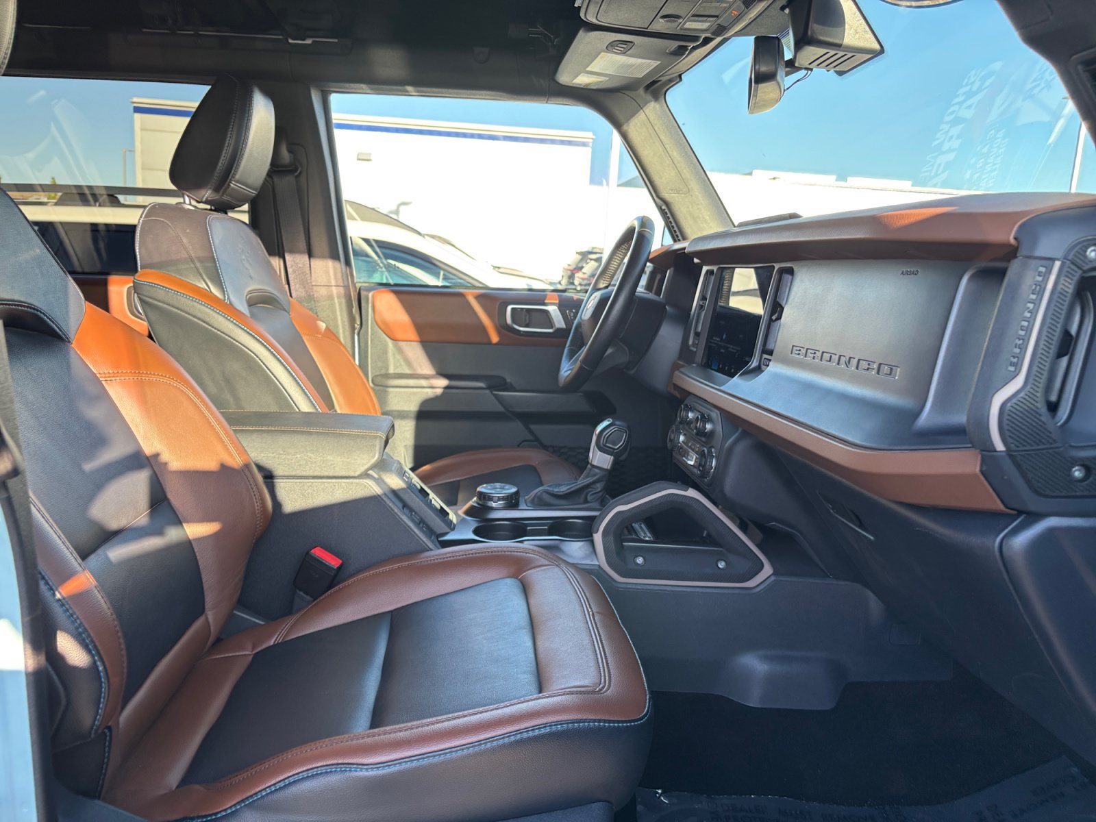 Used 2024 Ford Bronco Outer Banks w/ Sasquatch Package AWD/4WD image 18