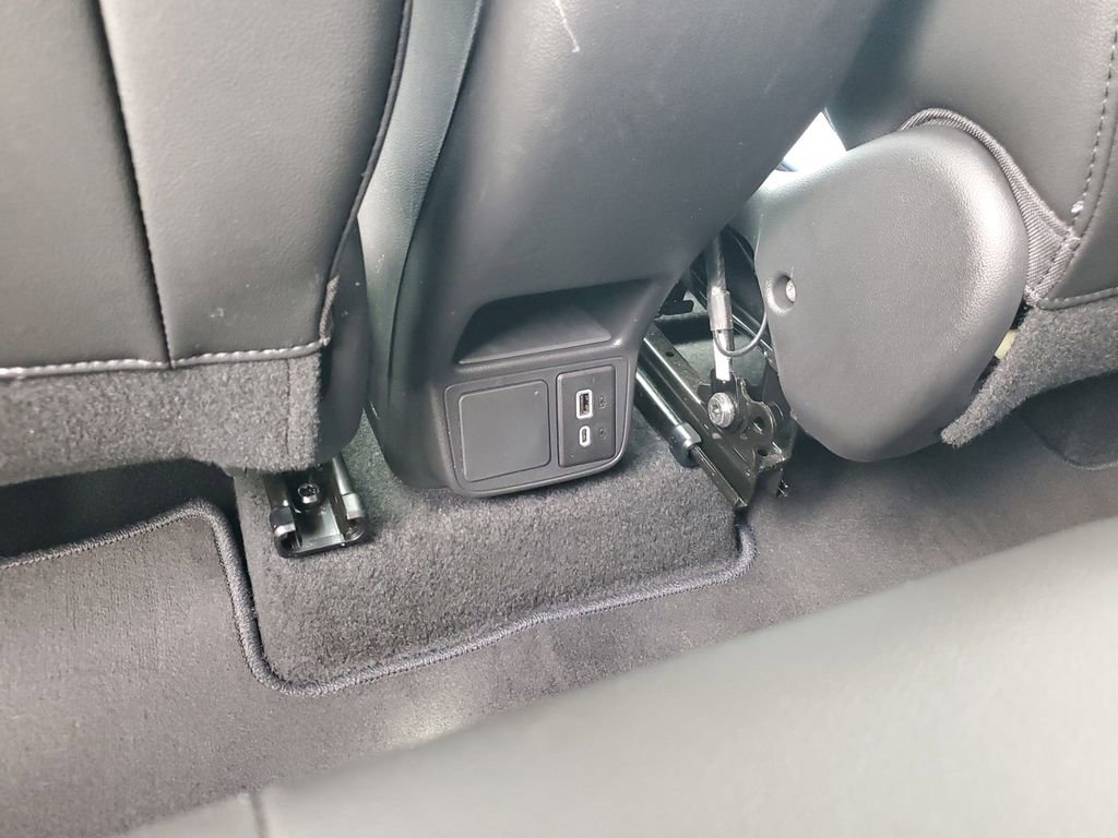 Used 2026 Buick Encore GX Sport Touring image 11