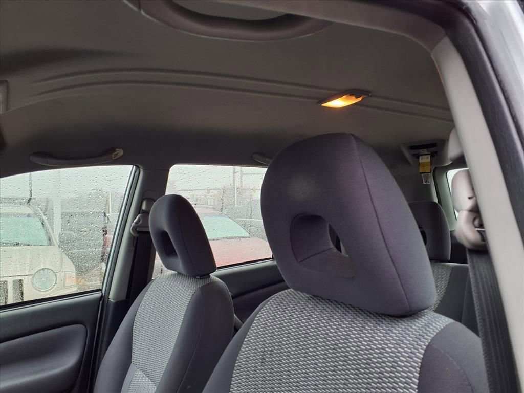 Used 2005 Toyota RAV4 4WD image 18