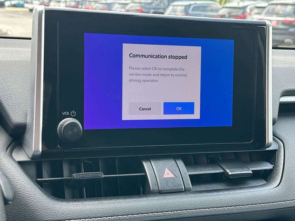 Certified 2023 Toyota RAV4 LE AWD/4WD image 28