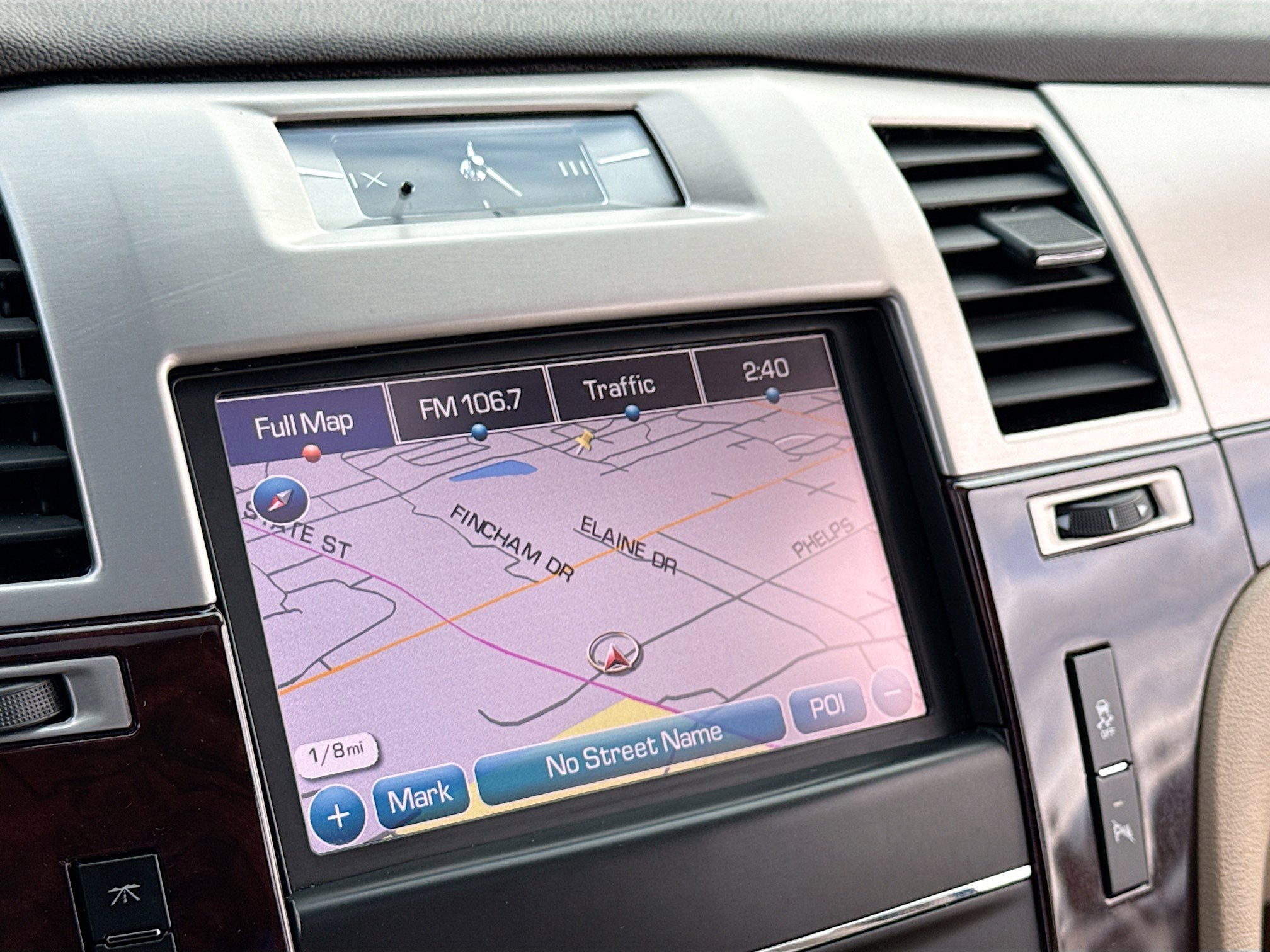 Used 2013 Cadillac Escalade Luxury image 11