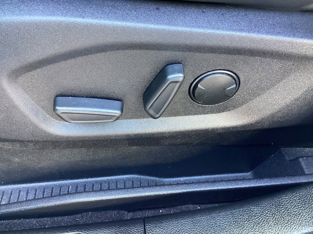 Used 2024 Ford Edge SEL image 18