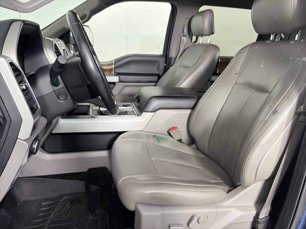 Used 2018 Ford F150 Lariat w/ Equipment Group 502A Luxury AWD/4WD image 11