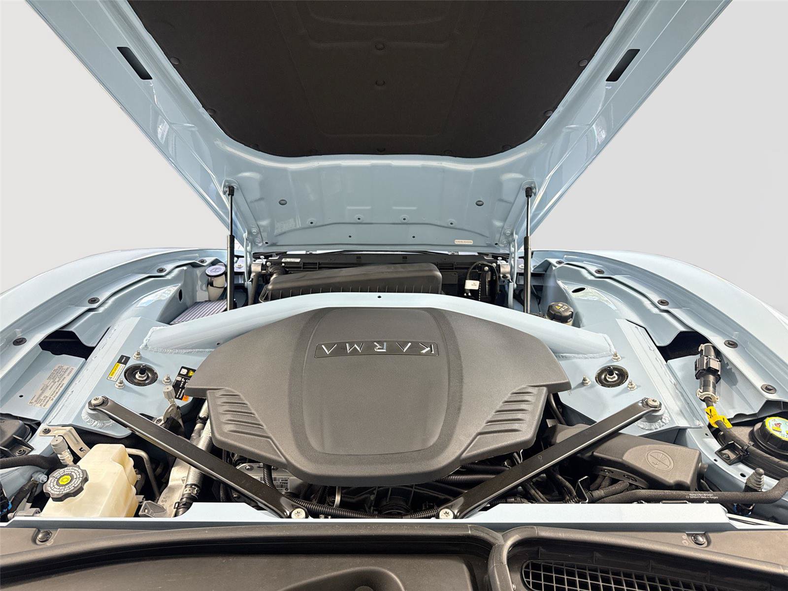 New 2025 Karma Revero Luxury RWD image 28