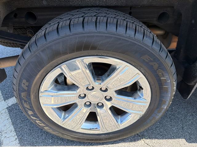 Used 2018 GMC Sierra 1500 SLT w/ Enhanced Driver Alert Package image 17