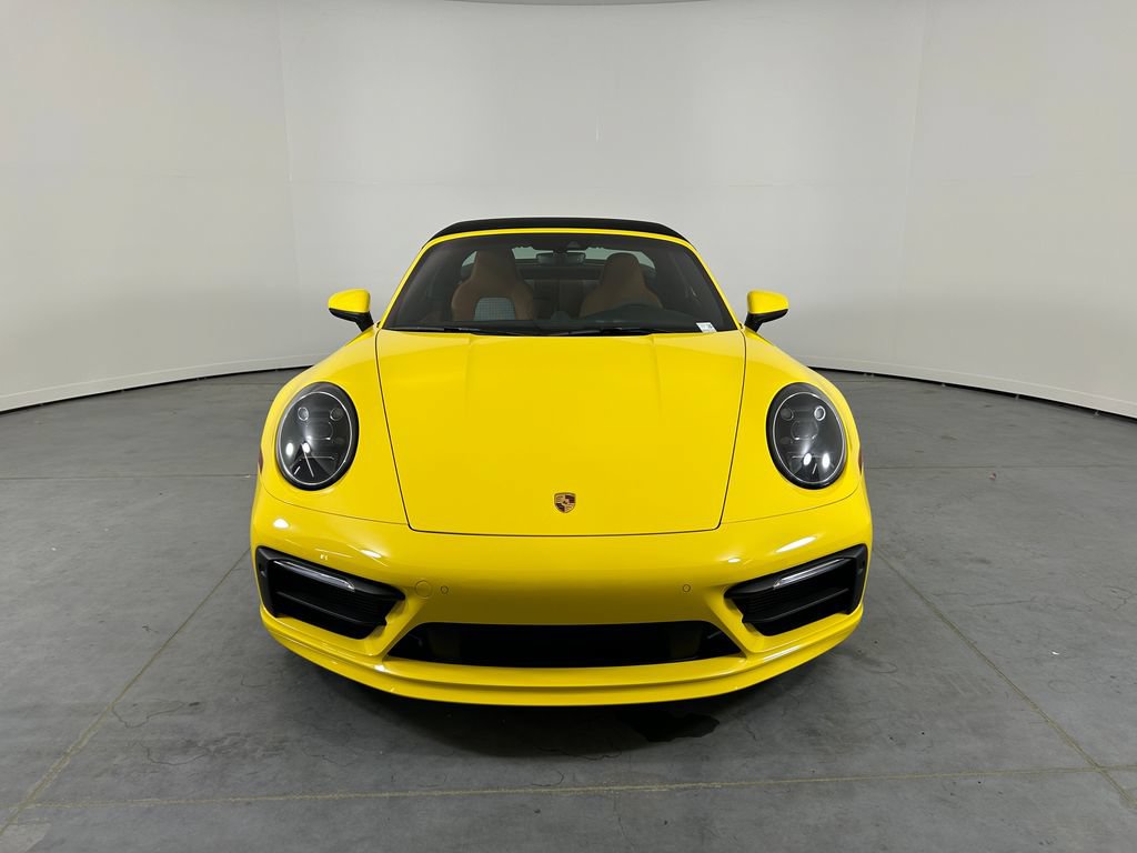 Certified 2024 Porsche 911 Targa 4 AWD/4WD image 10