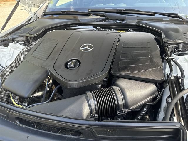 Used 2025 Mercedes-Benz C 300 4MATIC Sedan image 28