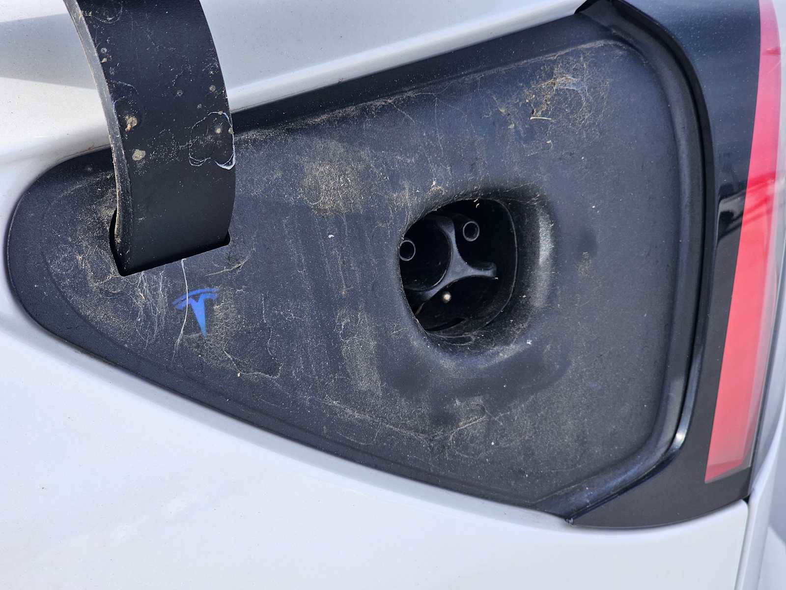 Used 2021 Tesla Model Y Long Range image 15