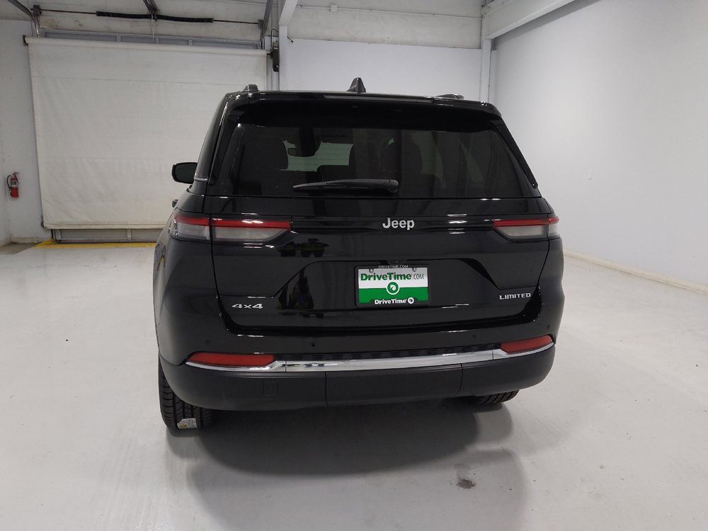 Used 2023 Jeep Grand Cherokee Limited AWD/4WD image 6
