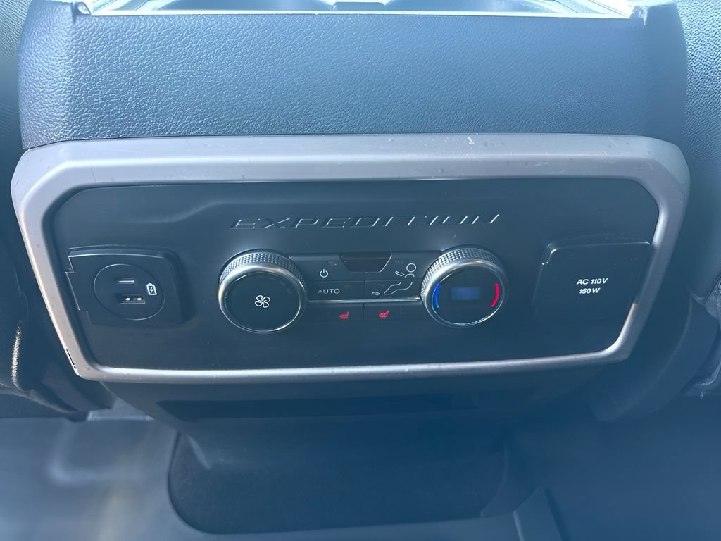 Used 2022 Ford Expedition Limited AWD/4WD image 12