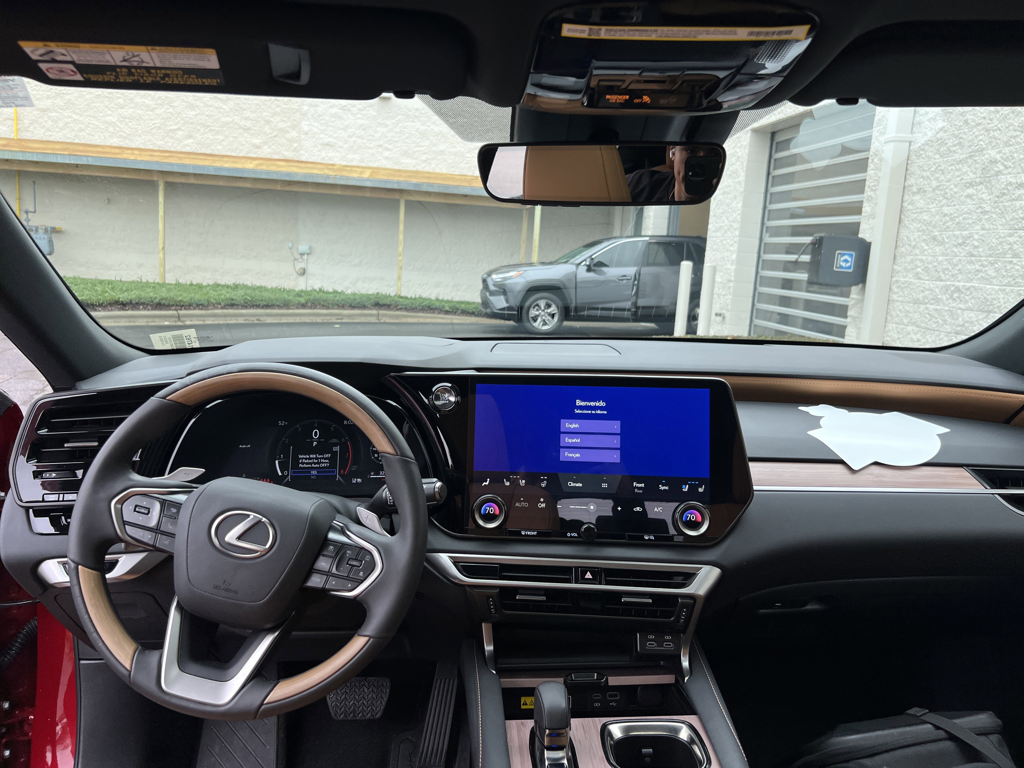 Used 2025 Lexus RX 350 Premium w/ Accessory Package (Z1) AWD/4WD image 30