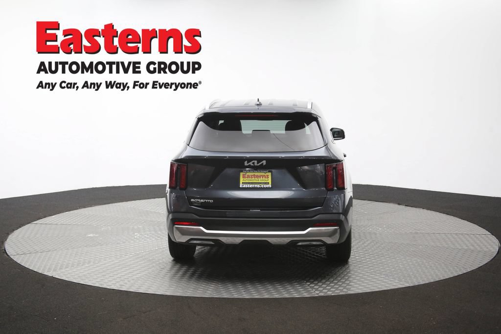 Used 2024 Kia Sorento S FWD image 39