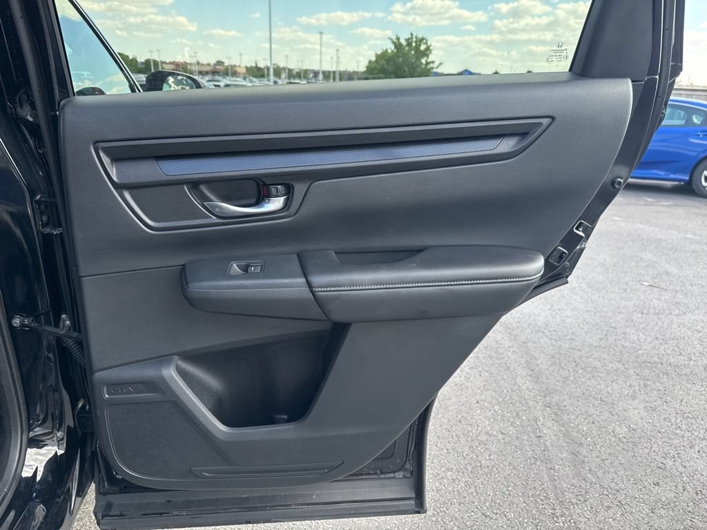 Used 2025 Honda CR-V EX image 36