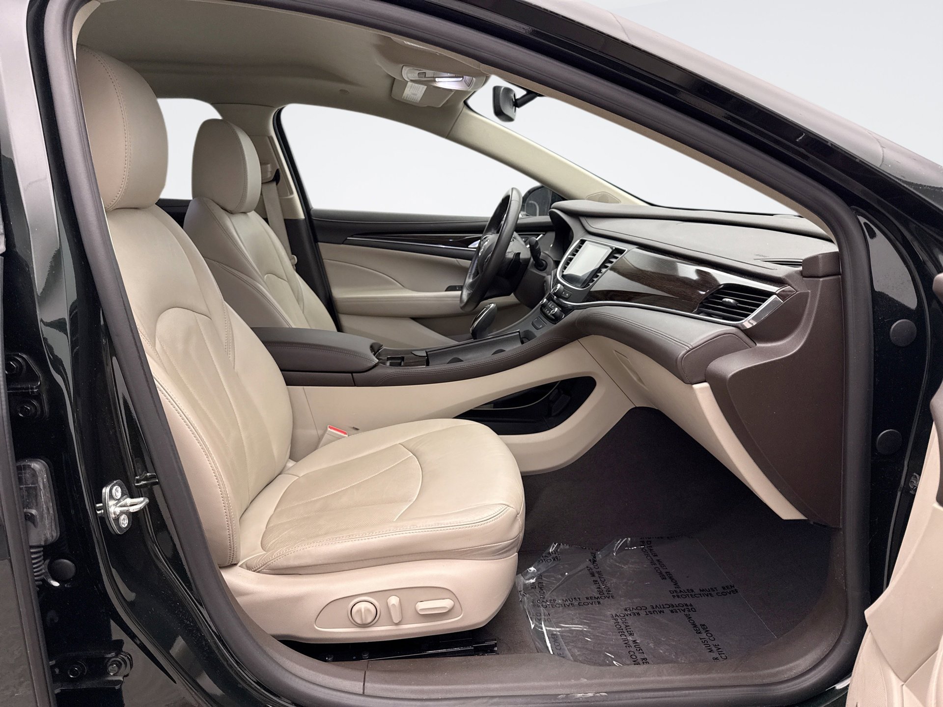 Used 2017 Buick LaCrosse Essence w/ Sights and Sounds Package image 18