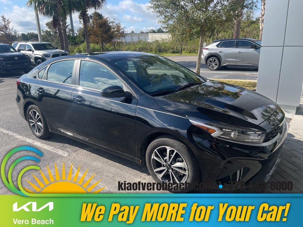 Used 2024 Kia Forte LXS image 1