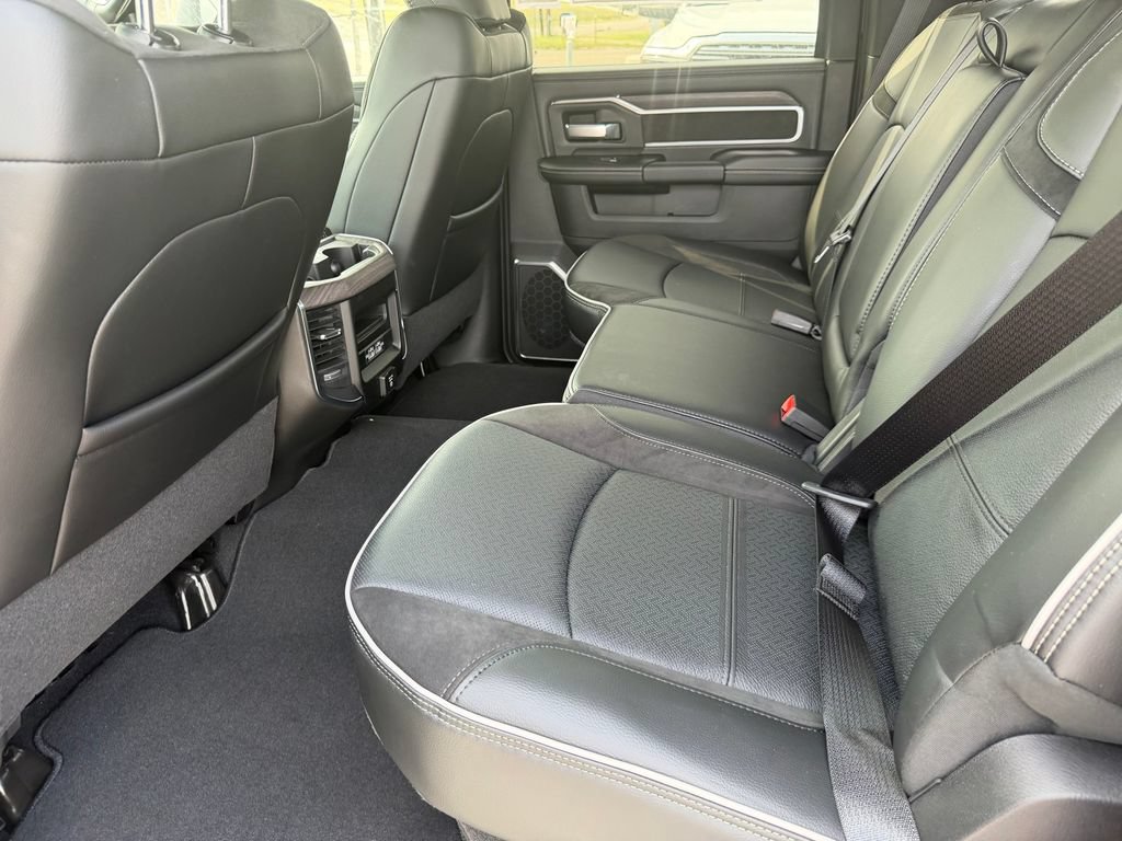 New 2026 RAM 2500 Laramie AWD/4WD image 10