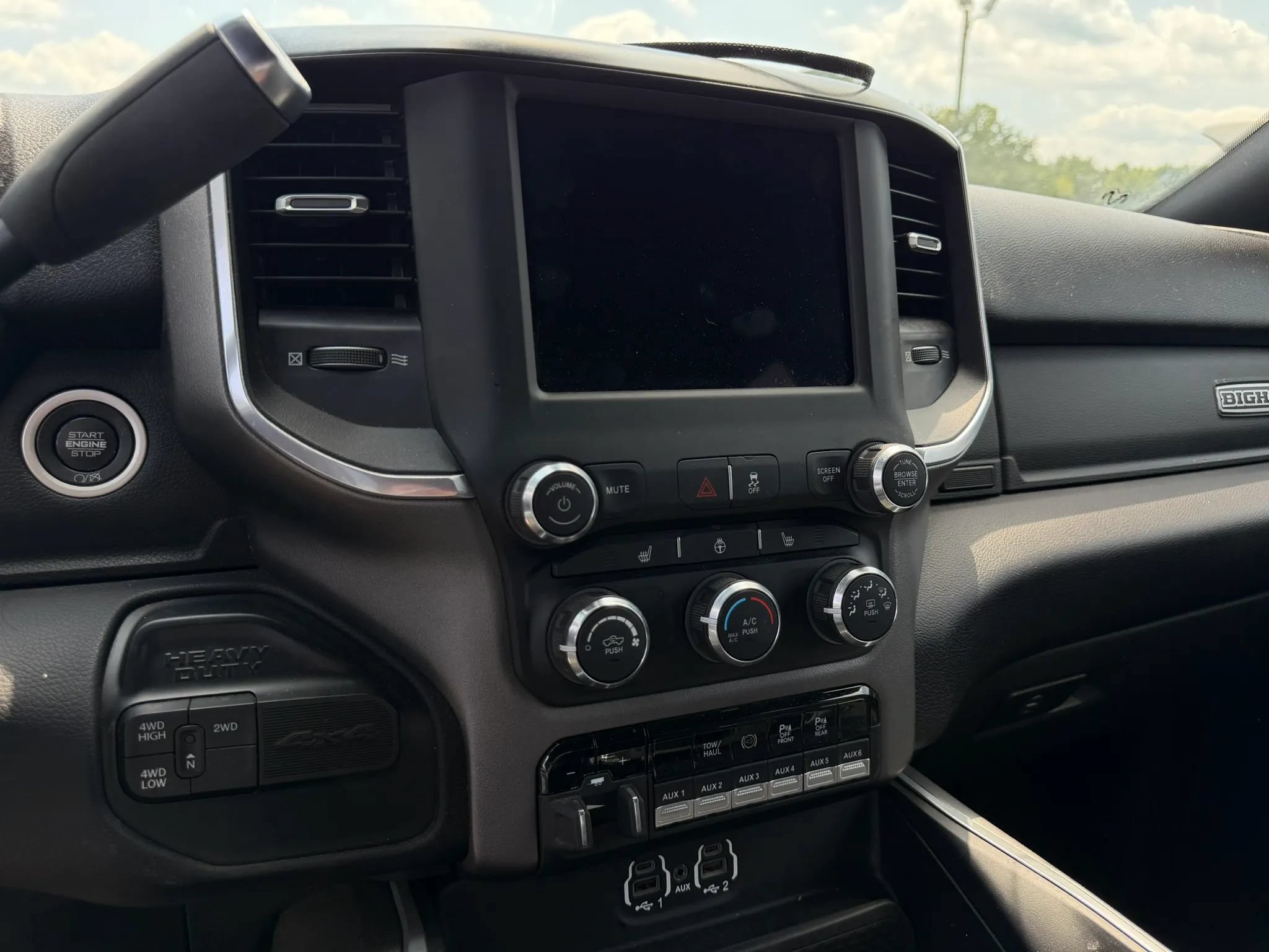 Used 2021 RAM 3500 Big Horn w/ Level 1 Equipment Group AWD/4WD image 9