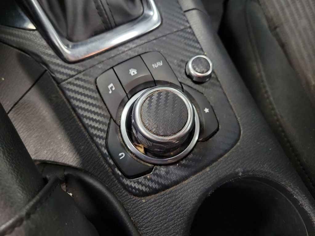 Used 2016 MAZDA MAZDA3 i Sport w/ Preferred Equipment Package image 16