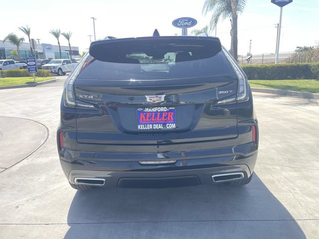 Used 2024 Cadillac XT4 Sport w/ Cold Weather Package FWD image 7