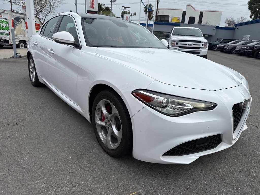 Used 2019 Alfa Romeo Giulia Sprint w/ Cold Weather Package image 1