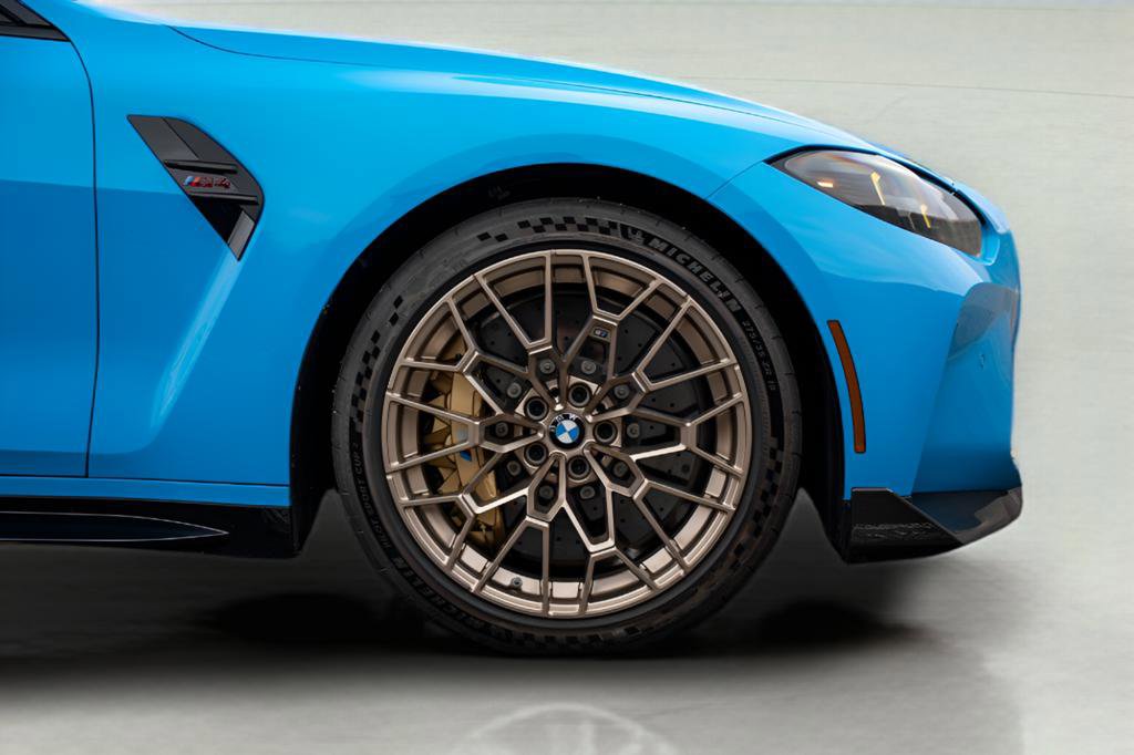 Used 2025 BMW M4 CS image 11