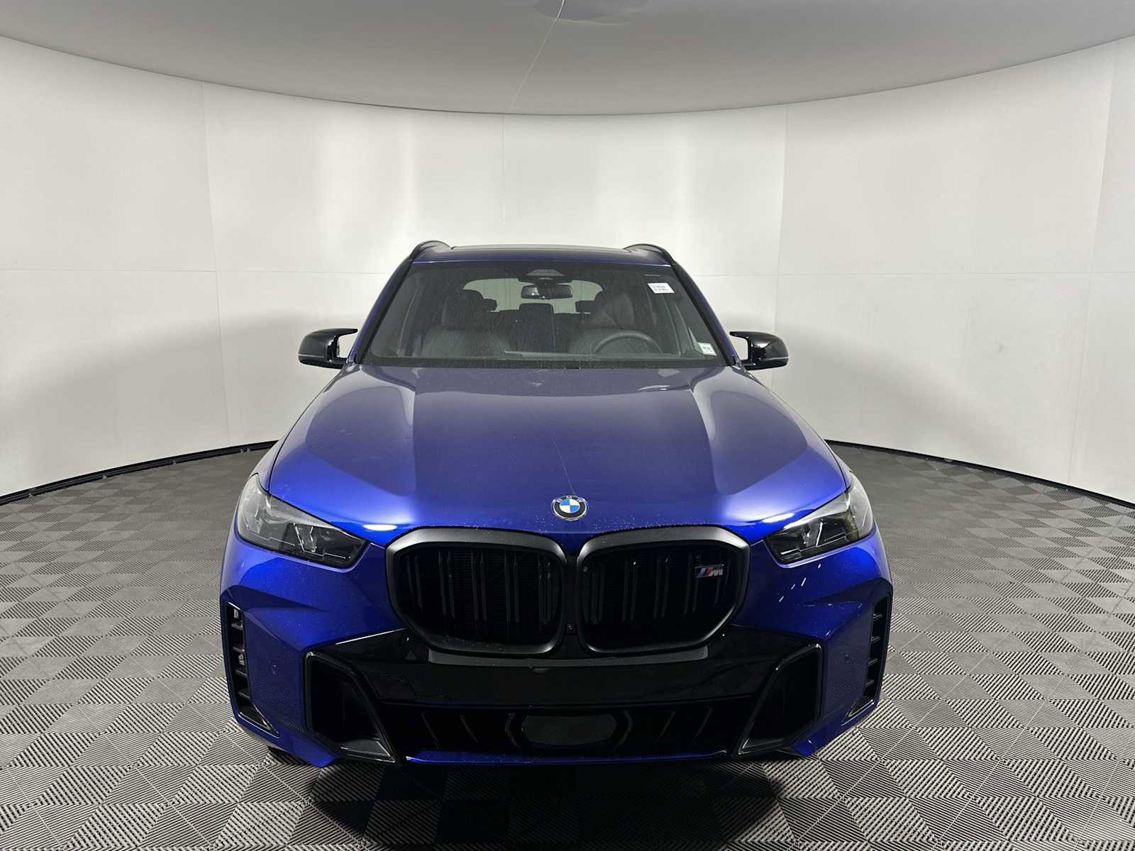 New 2026 BMW X5 M60i w/ Executive Package image 5