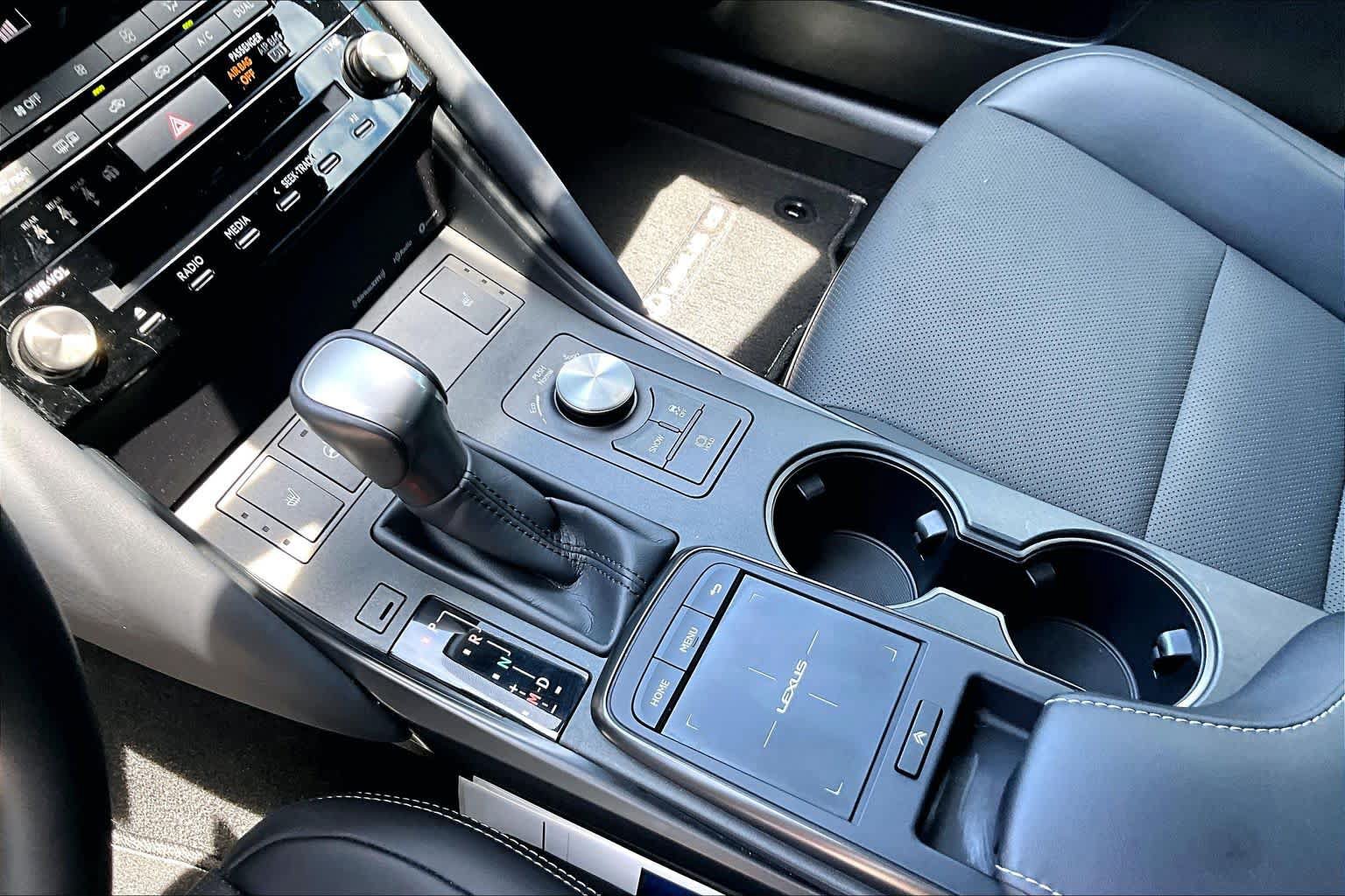 Used 2025 Lexus IS 350 F Sport w/ Accessory Package RWD image 17