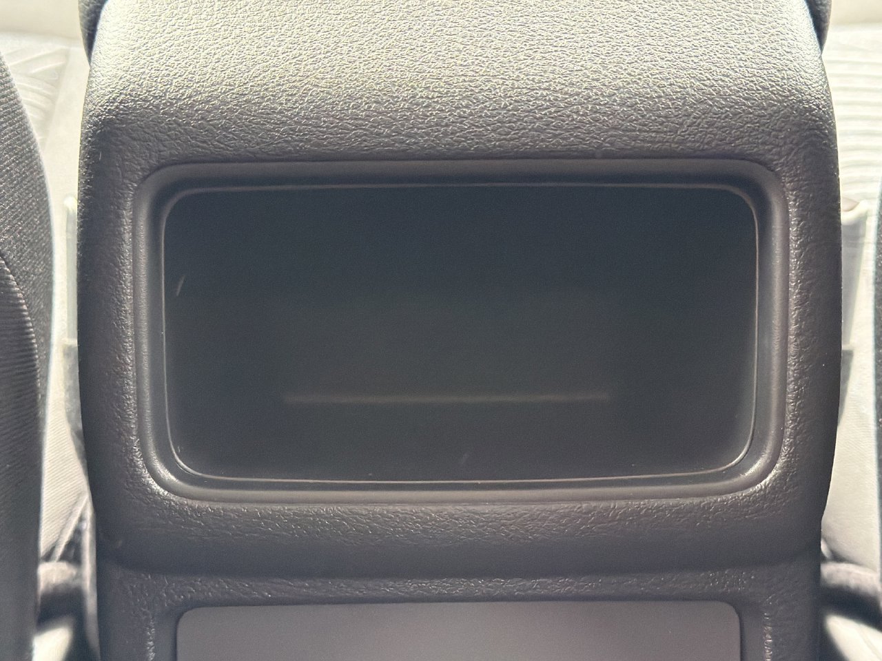 New 2026 Nissan Leaf w/ Illuminated Package FWD image 21