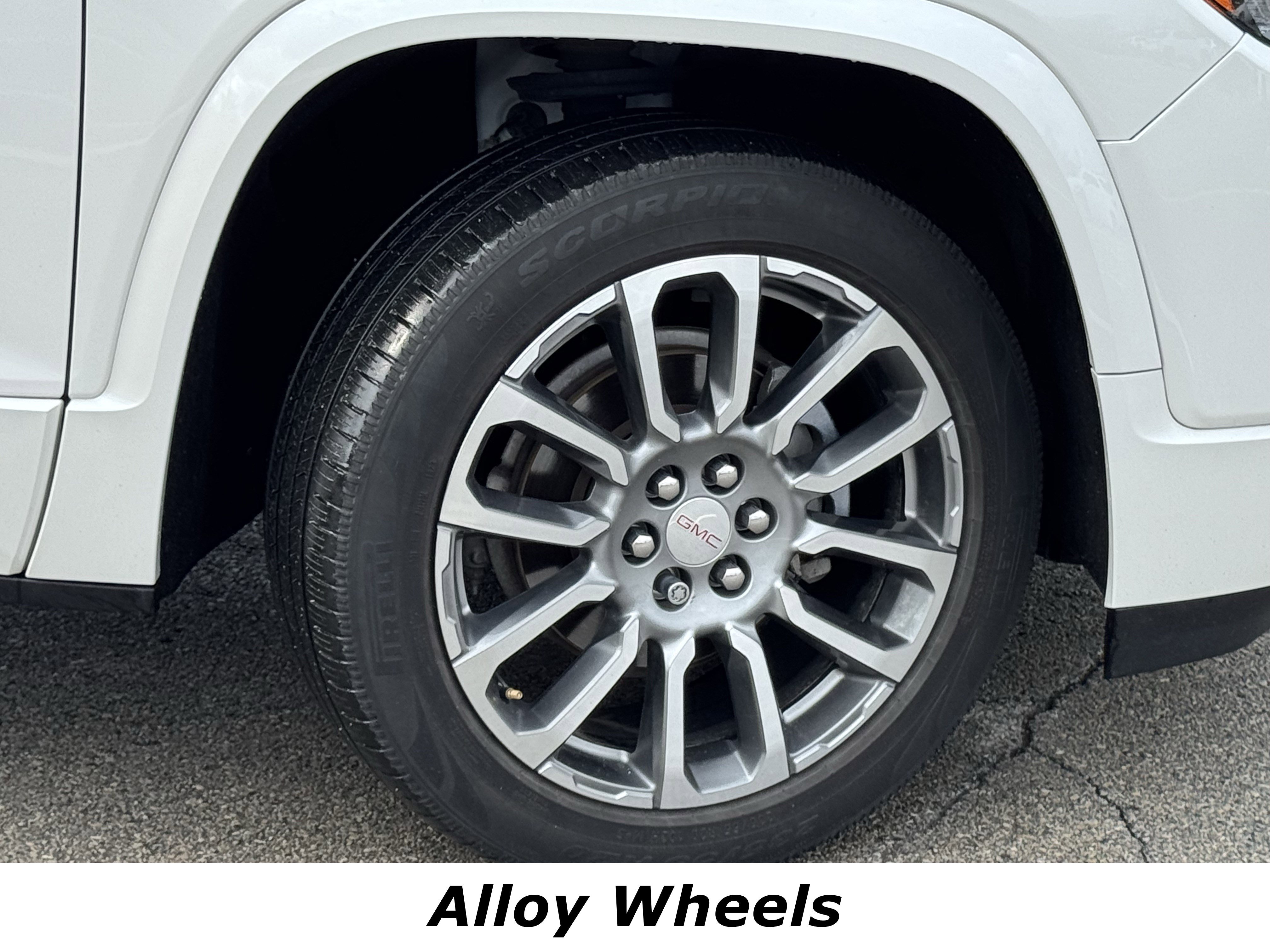 Used 2020 GMC Acadia Denali w/ Technology Package image 14