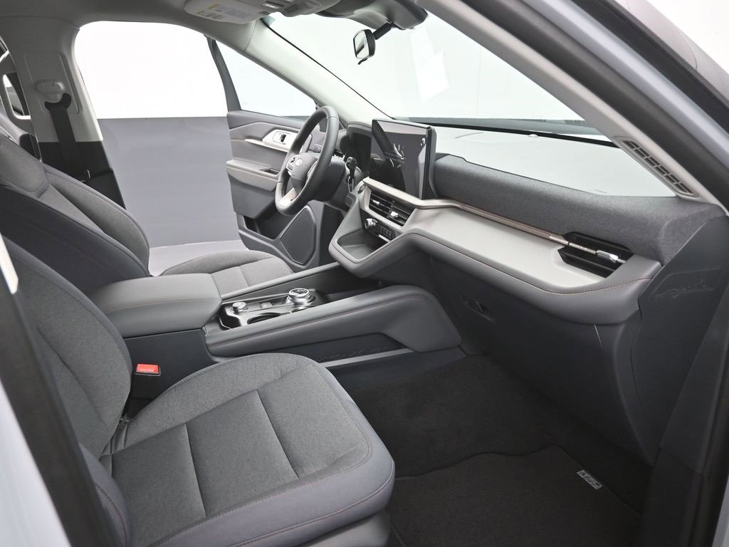 New 2026 Ford Explorer Active image 24