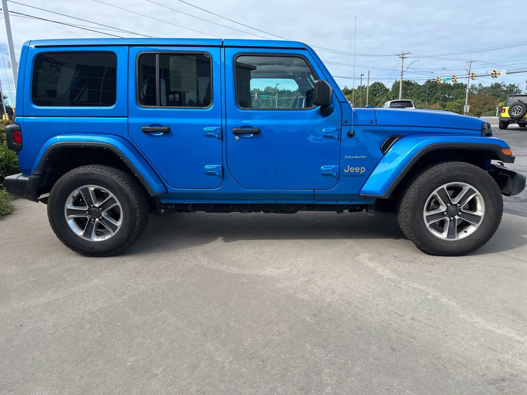 Used 2023 Jeep Wrangler Unlimited Sahara AWD/4WD image 4