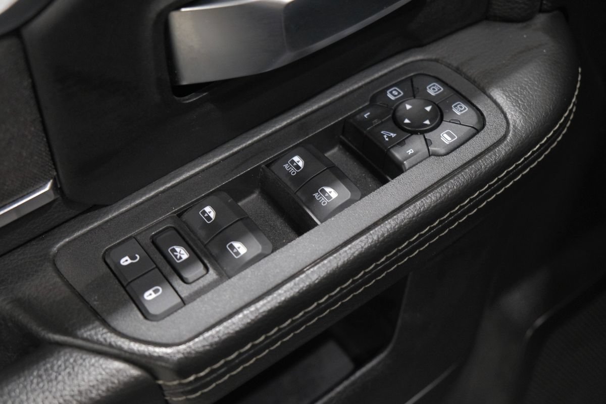 Used 2025 RAM 2500 Big Horn AWD/4WD image 42