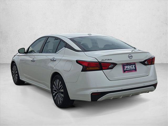 Used 2025 Nissan Altima 2.5 SV FWD image 8
