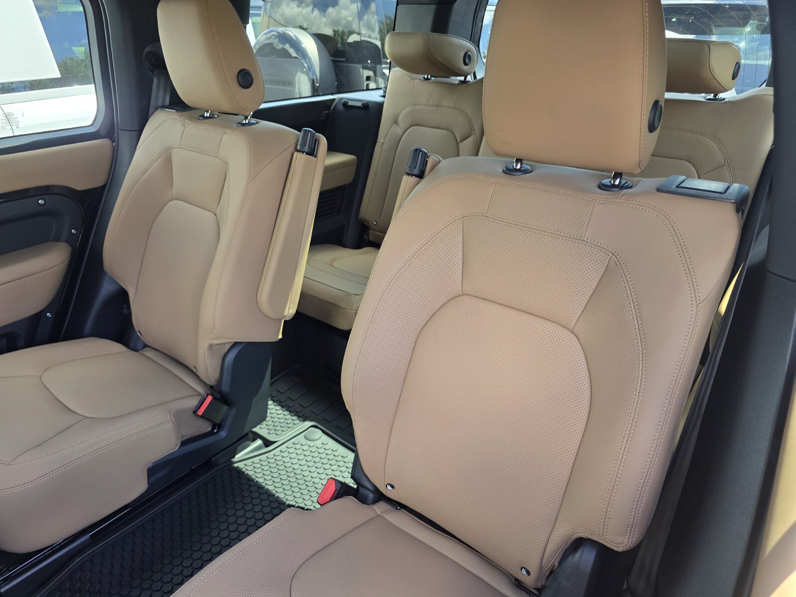 New 2026 Land Rover Defender 130 S AWD/4WD image 14