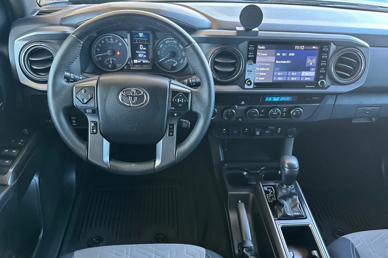 Used 2021 Toyota Tacoma TRD Off-Road w/ Technology Package AWD/4WD image 15