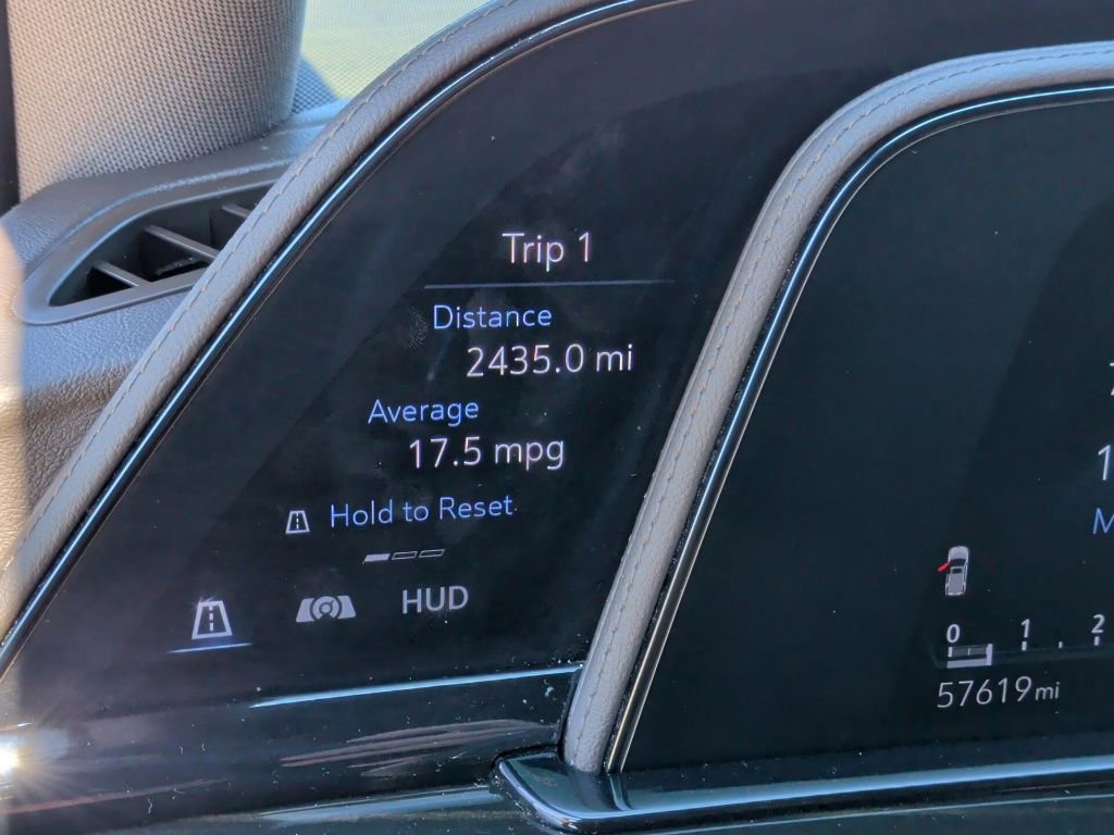 Used 2023 Cadillac Escalade Premium Luxury w/ LPO, Radiant Package image 22